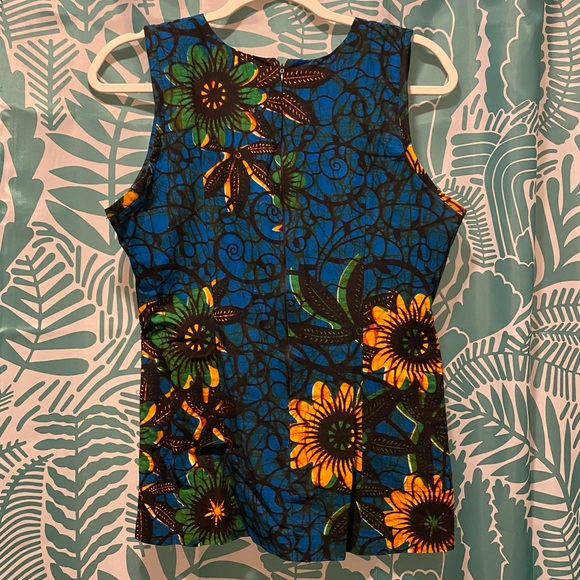 🌻Custom Fitted Tank - Picture 3 of 4